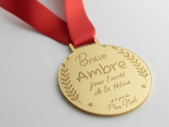 Troféus e Premiações Exclusivas medalha gravada a laser - foto floriane