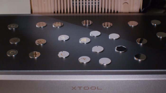 produção em lote com a xtool f2 ultra uv